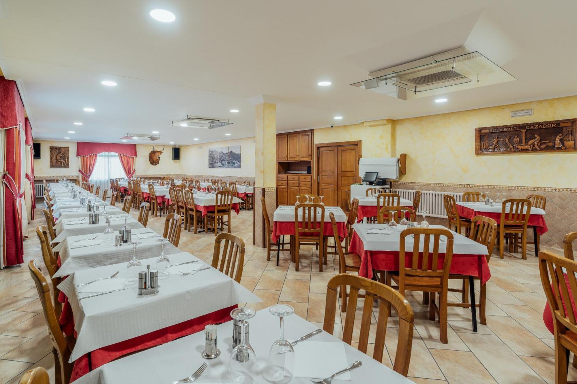Hotel Restaurante Cazador Pereiro Zewnętrze zdjęcie